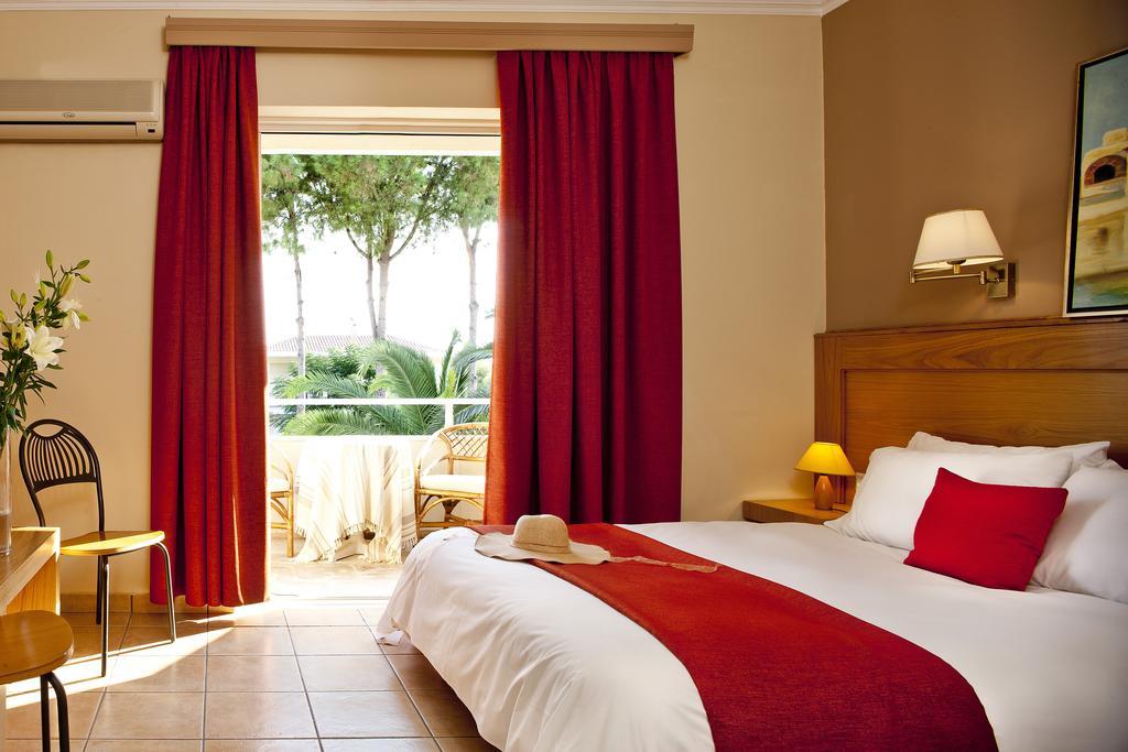 Ionian Sea Hotel & Villas - Aqua Park Kounopetra Værelse billede